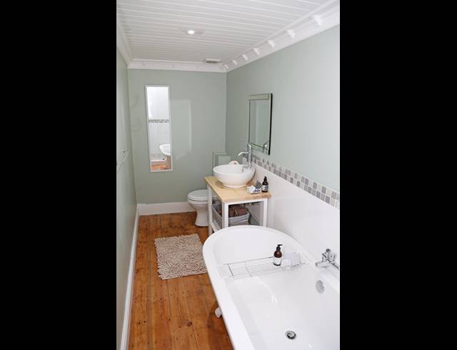 1 BEDROOM HOUSE RENTED IN RICHMOND HILL